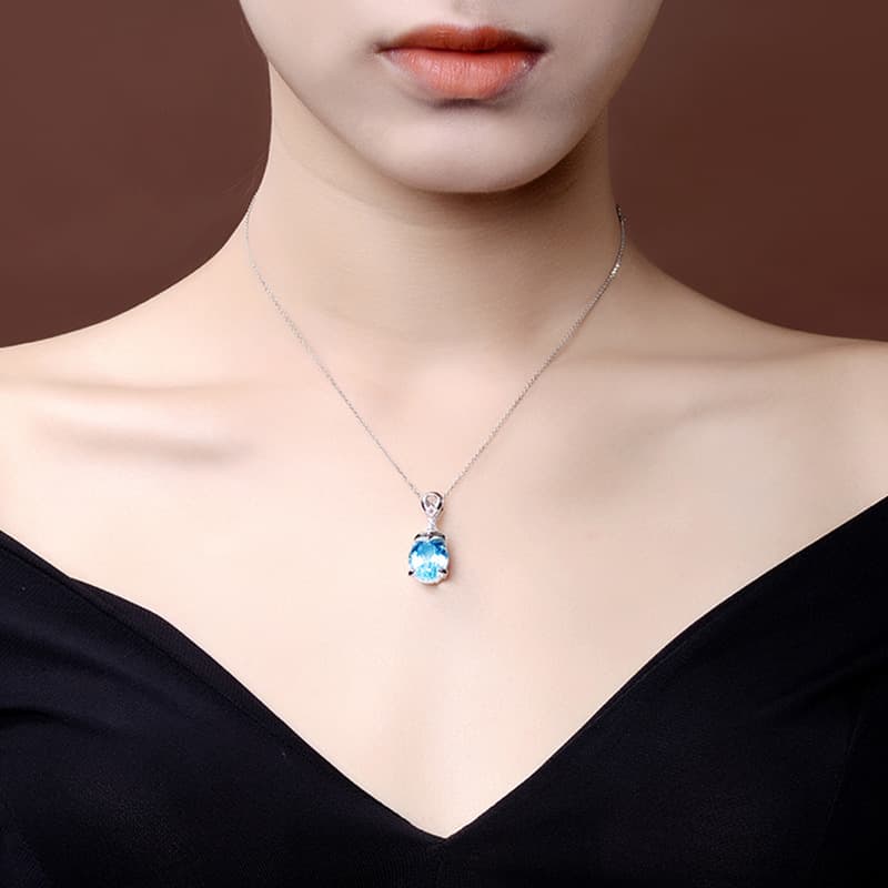 誕生石ジュエリー 優美な結晶の輝きネックレス